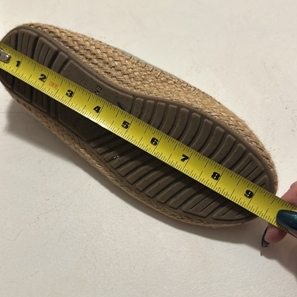 Emu Australia Egonis size 7b
The Agonis Retro is a lightweight summer shoe - Picture 12 of 12